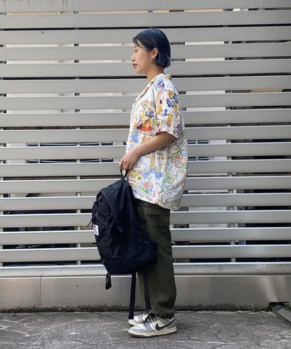 オカモト ミサキさんの「BEAMS WOMEN｜【別注】GREGORY / NICE DAY NEW」を使ったコーディネート