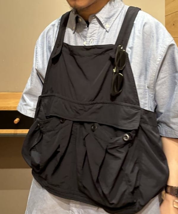 三宅 康平さんの「BEAMS WOMEN｜BEAMS / イージーフィット ボタンダウン シャツ」を使ったコーディネート