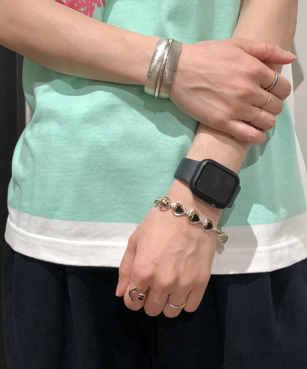 おはぎ(萩原)さんの「BEAMS WOMEN｜MBT / KISUMU CLASSIC」を使ったコーディネート