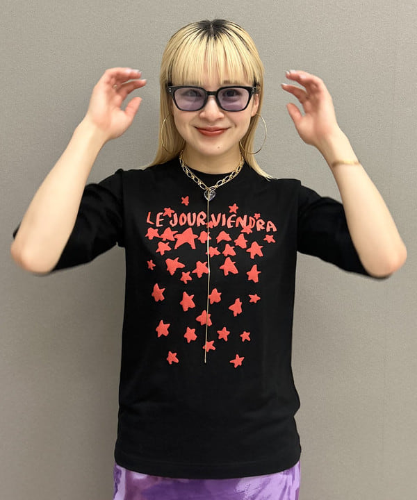 ナカノ アイさんの「BEAMS WOMEN｜noeyedia × Ray BEAMS / サングラス "NE451"」を使ったコーディネート