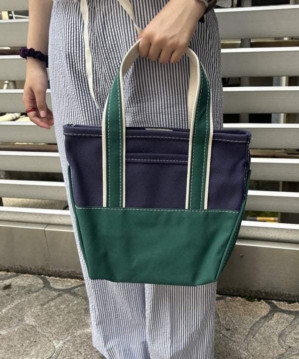 チナツさんの「BEAMS WOMEN｜L.L.Bean / Deep Bottom Deluxe Boat and Tote S」を使ったコーディネート