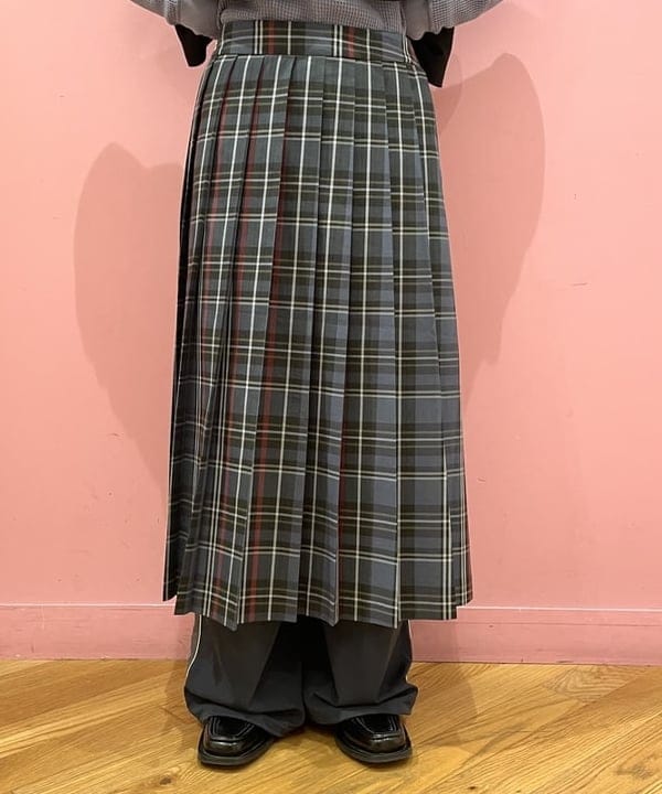 中江梨々香さんの「BEAMS WOMEN｜コットン サーマル クルーネック ロングスリーブ Tシャツ」を使ったコーディネート