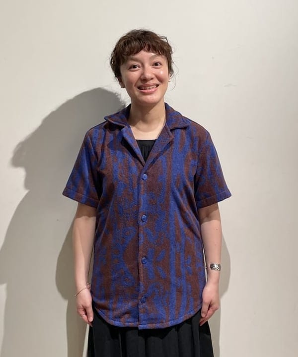 IZUMI MAYUMIさんの「BEAMS WOMEN｜bPr BEAMS / ベーシック アンブレラ 2」を使ったコーディネート