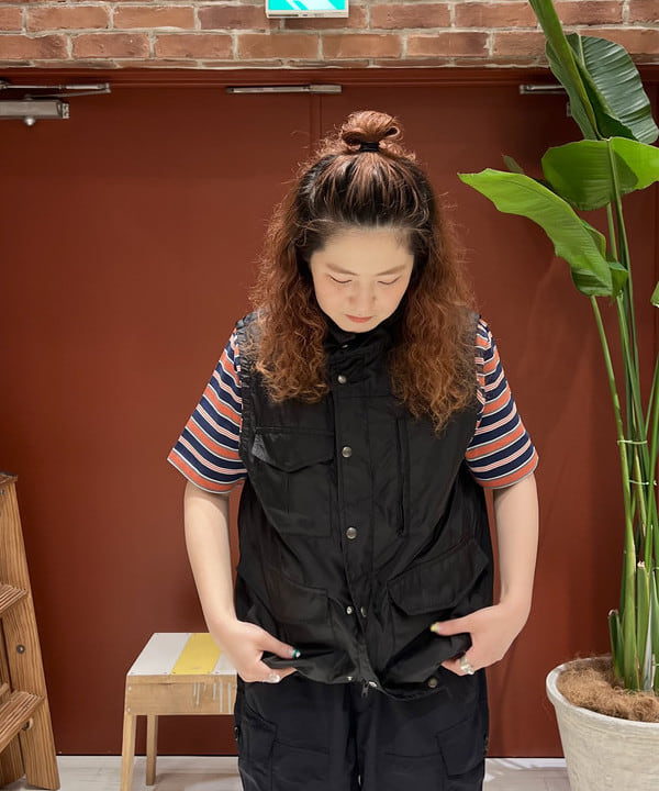エノモト アミさんの「BEAMS WOMEN｜エア ライト 折り畳み傘」を使ったコーディネート