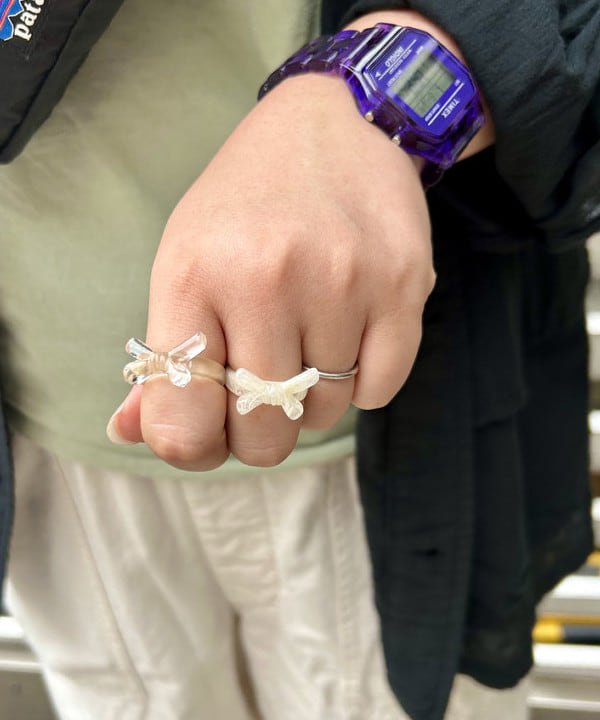 Kyooka Sayakaさんの「BEAMS WOMEN｜BEAMS BOY / リボン リング 2P」を使ったコーディネート