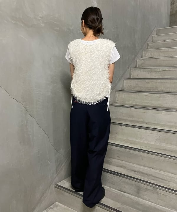 内山 美咲さんの「BEAMS WOMEN｜Ray BEAMS / フリンジ 2Way ノースリーブ トップス」を使ったコーディネート