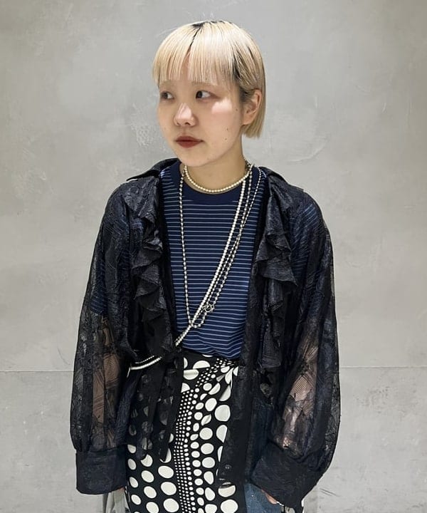yokoyama shionさんの「BEAMS WOMEN｜BEAMS BOY / 樹脂 パール ロング ネックレス」を使ったコーディネート