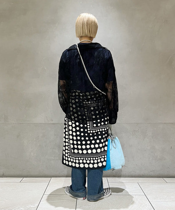 yokoyama shionさんの「BEAMS WOMEN｜BEAMS BOY / 樹脂 パール ロング ネックレス」を使ったコーディネート
