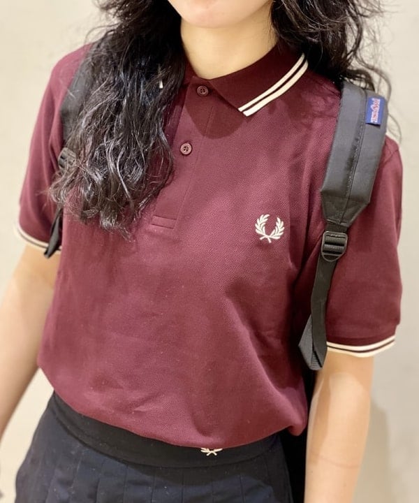 鈴木 悠里さんの「BEAMS WOMEN｜JANSPORT / Right Pack」を使ったコーディネート