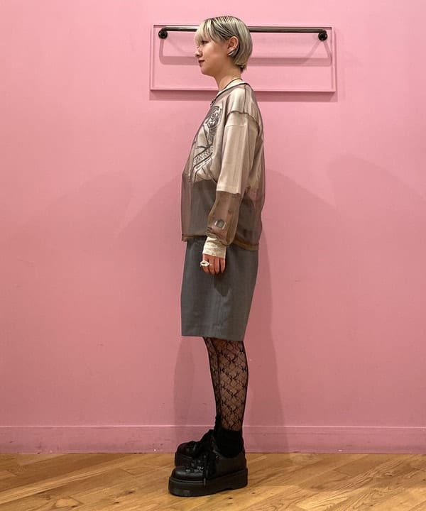 中江梨々香さんの「BEAMS WOMEN｜FARAH / Two Tuck Wide Shorts」を使ったコーディネート