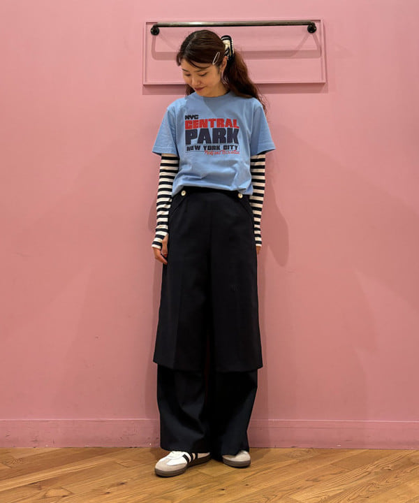 佐々木 南美さんの「BEAMS WOMEN｜NYC × GOOD ROCK SPEED × Ray BEAMS / 別注 NYC Tシャツ」を使ったコーディネート