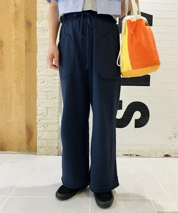 岡 弥生さんの「BEAMS WOMEN｜Ray BEAMS / ティアード クロップド シャツ」を使ったコーディネート