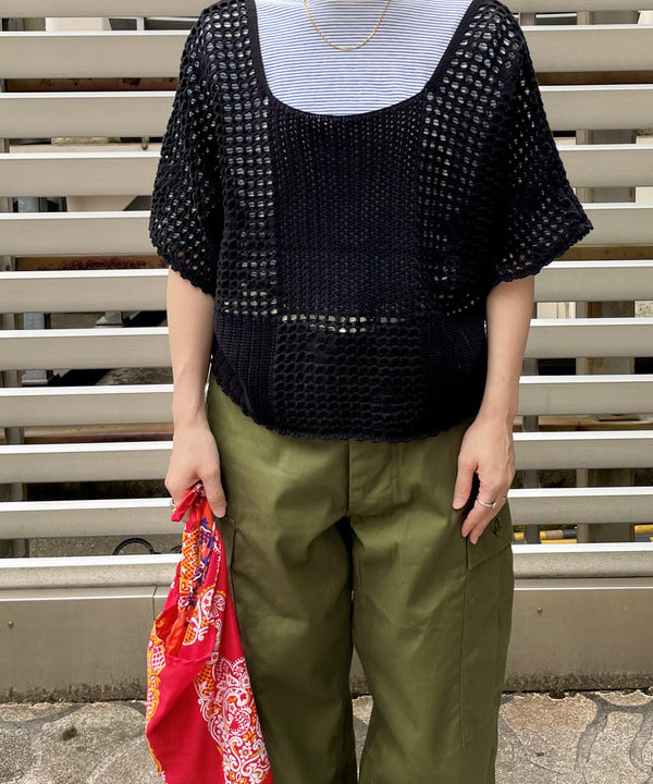 コウリキ　マミさんの「BEAMS WOMEN｜【別注】BUZZ RICKSON'S / ポプリン アーミーパンツ」を使ったコーディネート