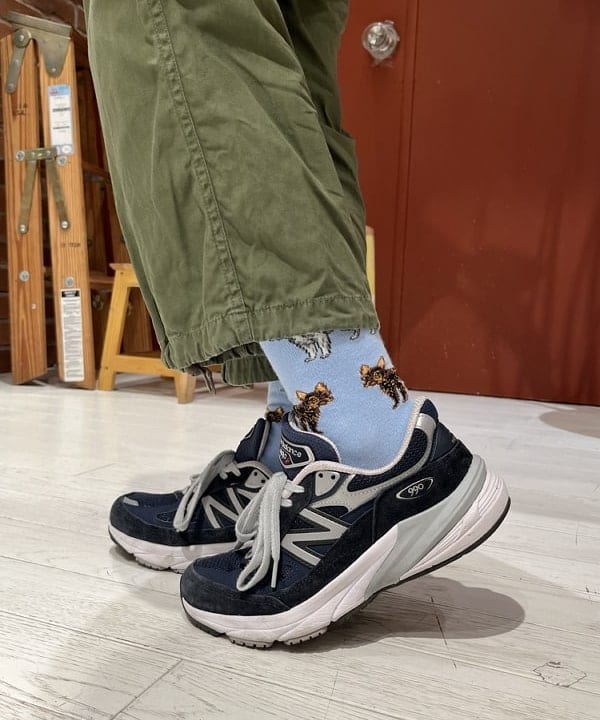 クロサワさんの「BEAMS WOMEN｜【別注】BUZZ RICKSON'S / ポプリン アーミーパンツ」を使ったコーディネート