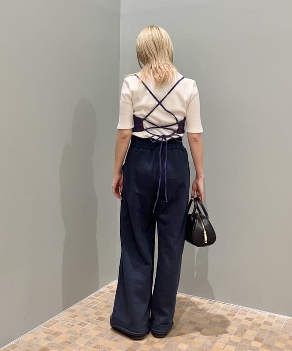 篠崎 香月さんの「BEAMS WOMEN｜スタイリスト佐藤佳菜子 × SLOANE × Demi-Luxe BEAMS / 別注 リブTシャツ」を使ったコーディネート