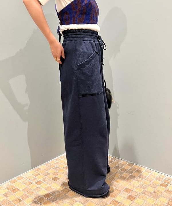 篠崎 香月さんの「BEAMS WOMEN｜スタイリスト佐藤佳菜子 × SLOANE × Demi-Luxe BEAMS / 別注 リブTシャツ」を使ったコーディネート