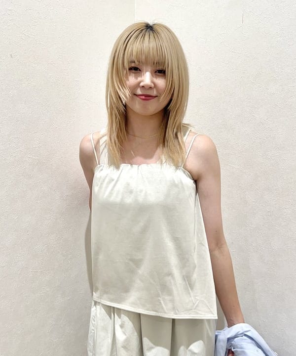 篠崎 香月さんの「BEAMS WOMEN｜丸胴 テレコ タンクトップ」を使ったコーディネート