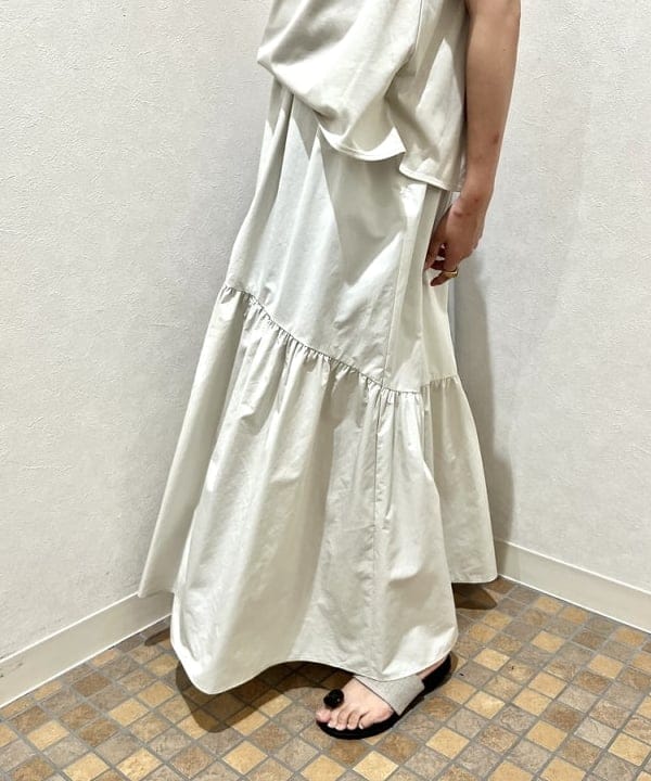 篠崎 香月さんの「BEAMS WOMEN｜丸胴 テレコ タンクトップ」を使ったコーディネート