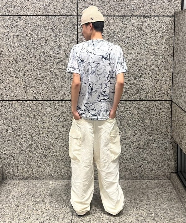 宮越 拓斗さんの「BEAMS WOMEN｜BEAMS / メッシュ プリント ルーズTシャツ」を使ったコーディネート