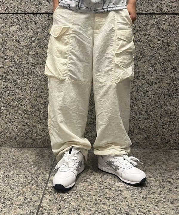 宮越 拓斗さんの「BEAMS WOMEN｜BEAMS / メッシュ プリント ルーズTシャツ」を使ったコーディネート