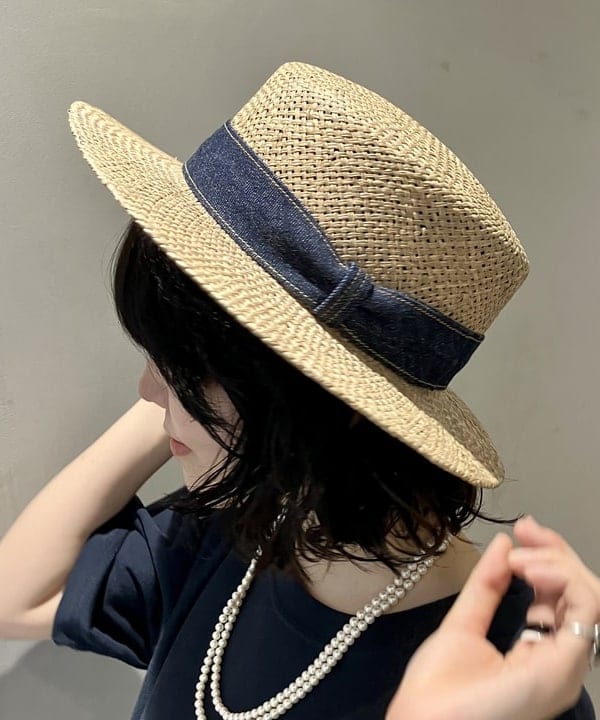 小原 もこさんの「BEAMS WOMEN｜BEAMS BOY / 樹脂 パール ロング ネックレス」を使ったコーディネート