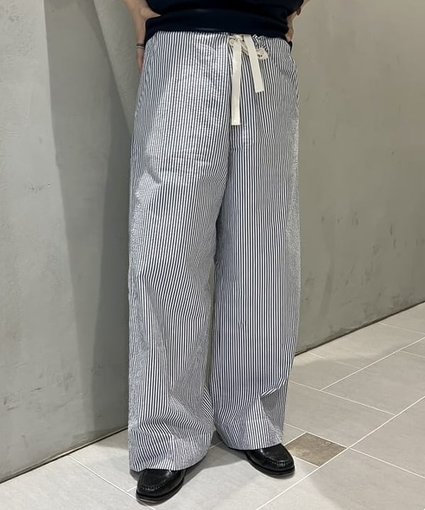 小原 もこさんの「BEAMS WOMEN｜BEAMS BOY / 樹脂 パール ロング ネックレス」を使ったコーディネート