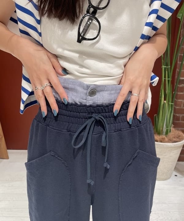 サカサイスズカさんの「BEAMS WOMEN｜maturely /  Linen Blend Work Easy Pants」を使ったコーディネート