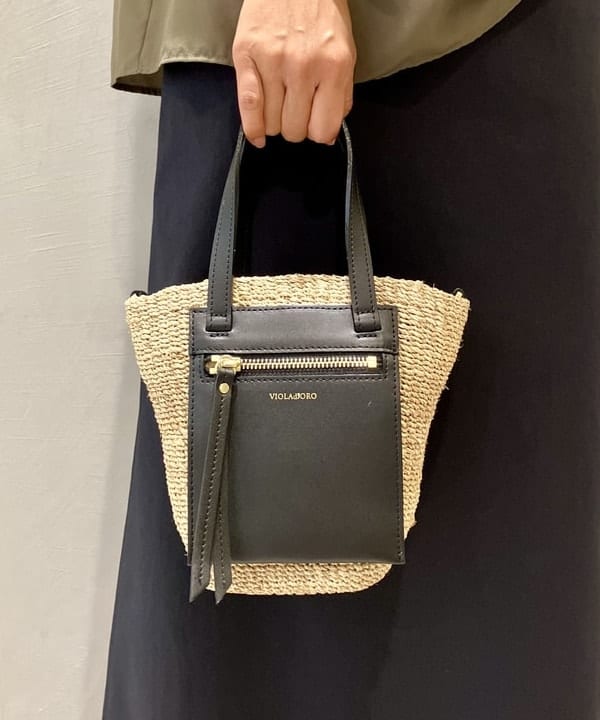 五十峯 さよさんの「BEAMS WOMEN｜VIOLAd’ORO / MIRO アバカメッシュ ポシェット」を使ったコーディネート