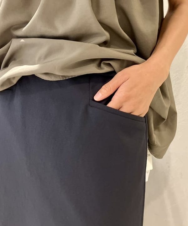 五十峯 さよさんの「BEAMS WOMEN｜VIOLAd’ORO / MIRO アバカメッシュ ポシェット」を使ったコーディネート