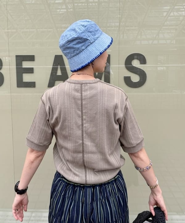 矢野(青木)優香さんの「BEAMS WOMEN｜BEAMS BOY / ランダム リブ クルーネック ショートスリーブ」を使ったコーディネート