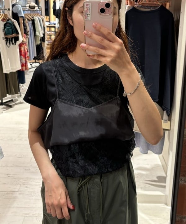 佐々木 南美さんの「BEAMS WOMEN｜Ray BEAMS / 箔 プリント リブ Tシャツ」を使ったコーディネート