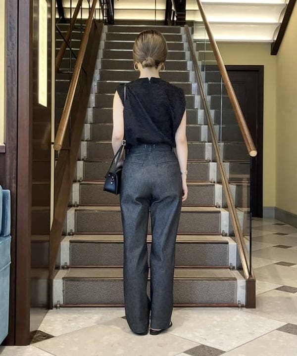 蒲原 捺美さんの「BEAMS WOMEN｜エディター坪田あさみ &times; woadblue &times; Demi-Luxe BEAMS / 別注 2タック デニムパンツ」を使ったコーディネート