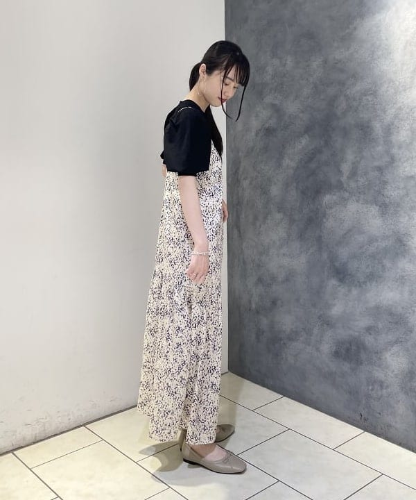 高木 菜央さんの「BEAMS WOMEN｜Demi-Luxe BEAMS / パフスリーブ プルオーバー」を使ったコーディネート