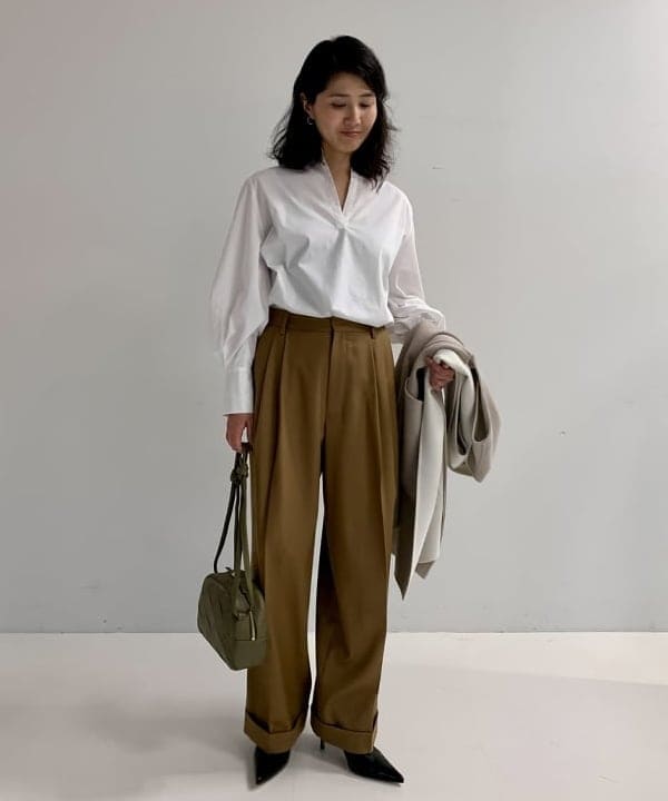 松元 晴佳さんの「BEAMS WOMEN｜ウール リバー ロングジレ」を使ったコーディネート