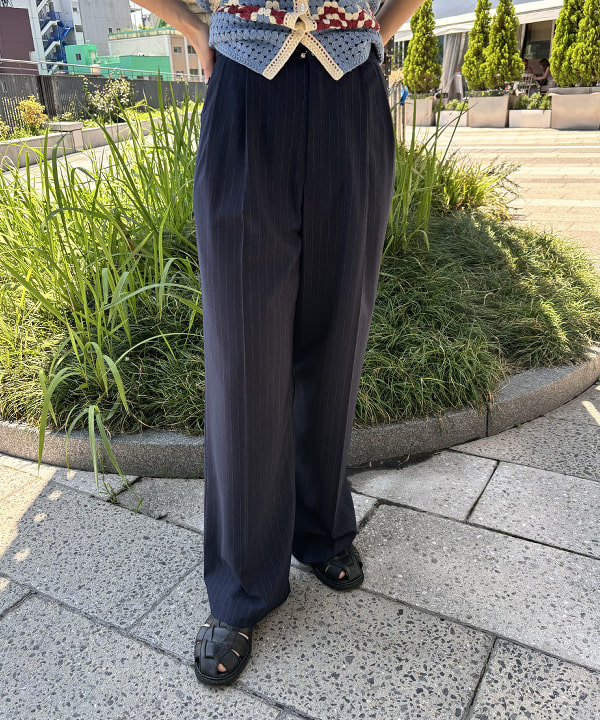 ちりこさんの「BEAMS WOMEN｜Ray BEAMS / ウェーブ ボーダー ニット シャツ」を使ったコーディネート