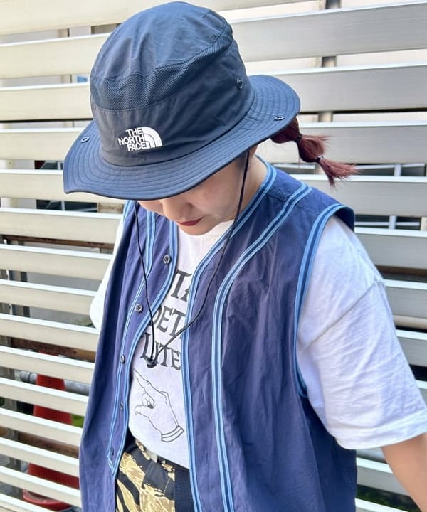 Kyooka Sayakaさんの「BEAMS WOMEN｜BEAMS BOY / ベースボール ノースリーブ シャツ」を使ったコーディネート