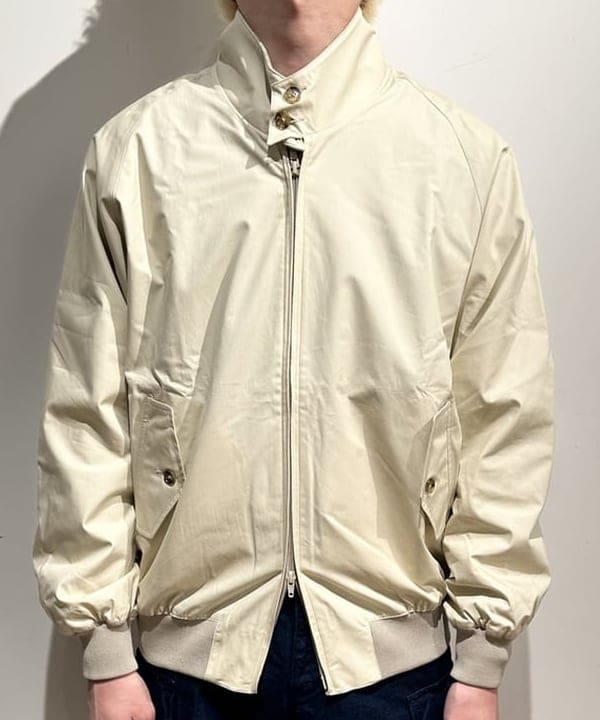 及川 晃さんの「BEAMS WOMEN｜BARACUTA × BEAMS PLUS / 別注 G9 Classic Model」を使ったコーディネート