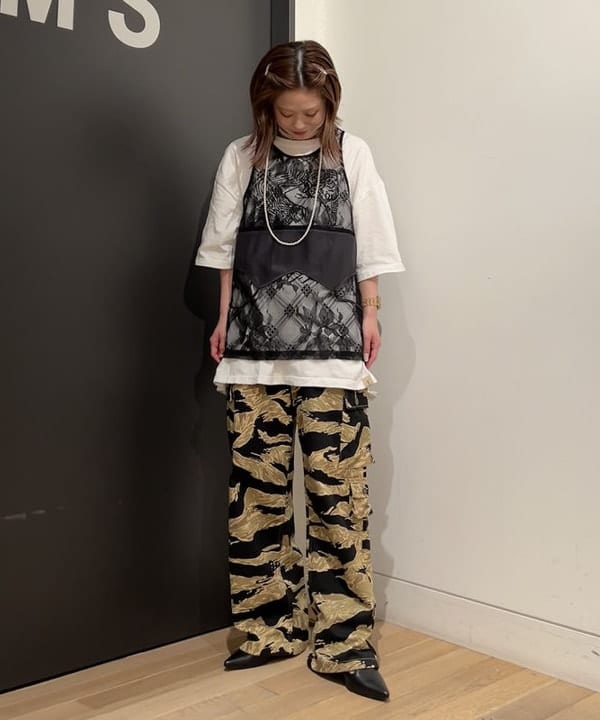 安藤 菜央さんの「BEAMS WOMEN｜BEAMS BOY / 樹脂 パール ロング ネックレス」を使ったコーディネート