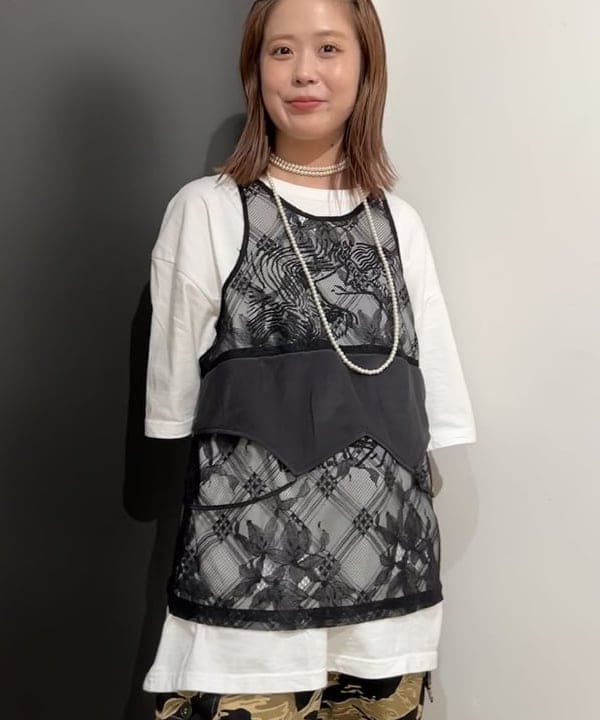 安藤 菜央さんの「BEAMS WOMEN｜BEAMS BOY / 樹脂 パール ロング ネックレス」を使ったコーディネート