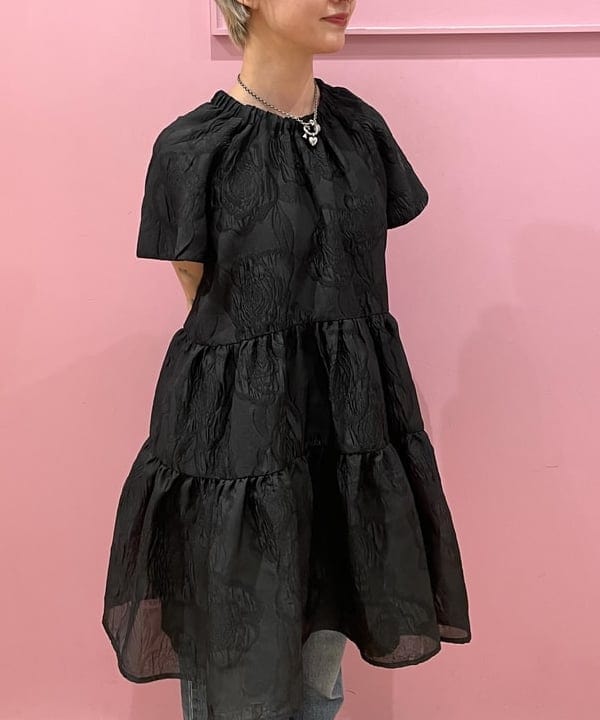 中江梨々香さんの「BEAMS WOMEN｜」を使ったコーディネート