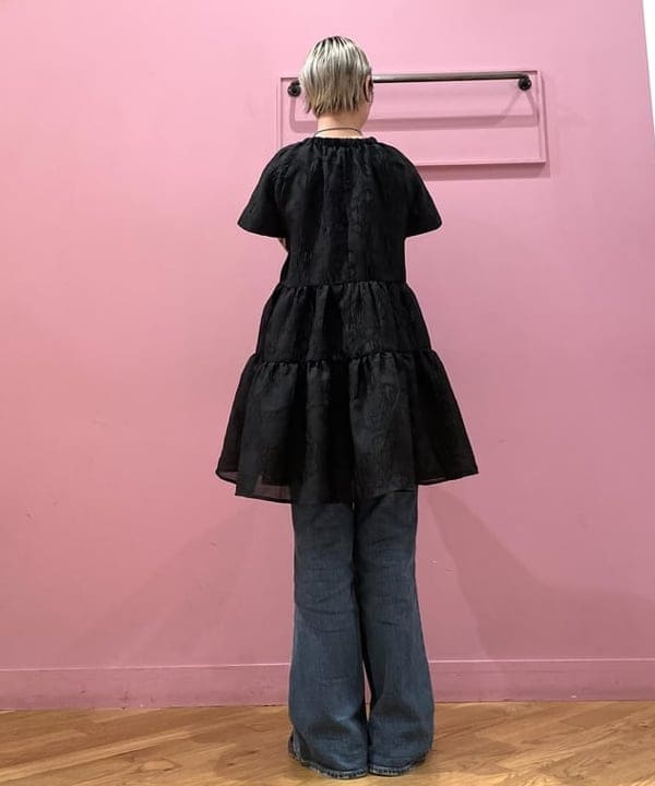 中江梨々香さんの「BEAMS WOMEN｜」を使ったコーディネート