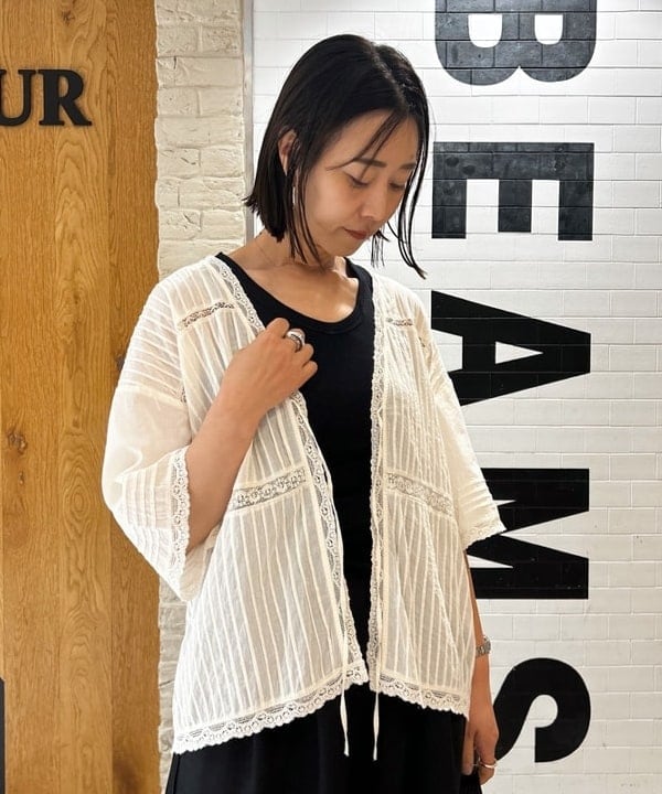 川口 恵さんの「BEAMS WOMEN｜VIOLAd’ORO / レザー ラタン かごバッグ」を使ったコーディネート