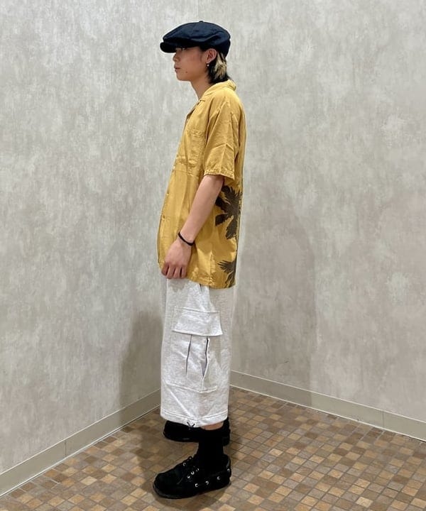 菊田 悠さんの「BEAMS WOMEN｜スウェット カーゴ ショートパンツ」を使ったコーディネート