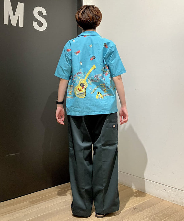 みかみさんの「BEAMS WOMEN｜ラインロゴ ショートスリーブ Tシャツ」を使ったコーディネート