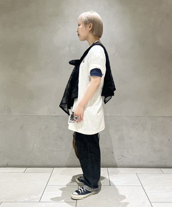 yokoyama shionさんの「BEAMS WOMEN｜BEAMS BOY / 樹脂 パール ロング ネックレス」を使ったコーディネート