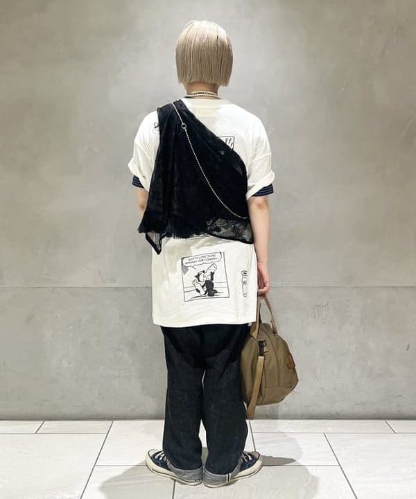 yokoyama shionさんの「BEAMS WOMEN｜BEAMS BOY / 樹脂 パール ロング ネックレス」を使ったコーディネート