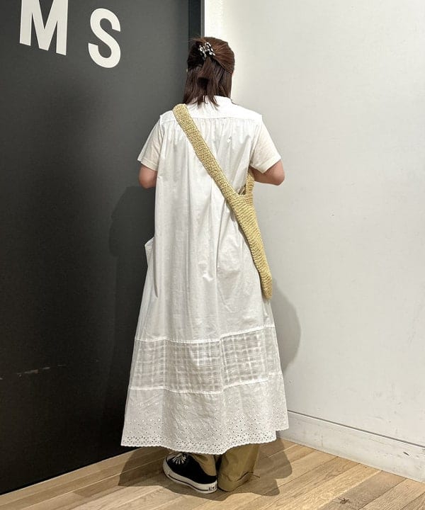 安藤 菜央さんの「BEAMS WOMEN｜BEAMS BOY / ミリタリー チノパンツ」を使ったコーディネート