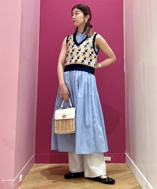 椎葉 未琴さんの「BEAMS WOMEN｜Ray BEAMS / プリーツ キリカエ ノースリーブ ワンピース」を使ったコーディネート