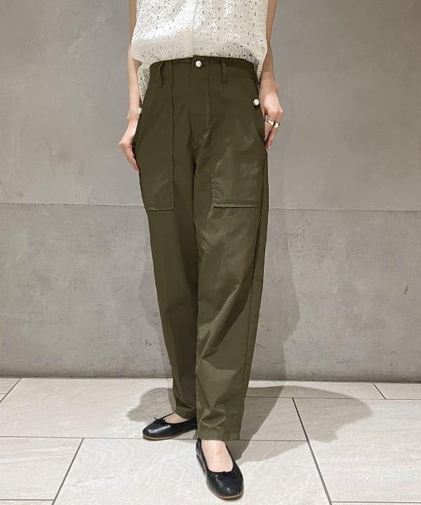 OSUMIさんの「BEAMS WOMEN｜Demi-Luxe BEAMS / シフリー刺繍 ノースリーブ ブラウス」を使ったコーディネート