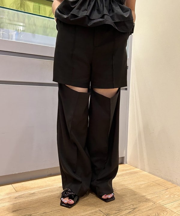 オカベ　アヤカさんの「BEAMS WOMEN｜Ray BEAMS / シャーリング カットアウト プルオーバー」を使ったコーディネート